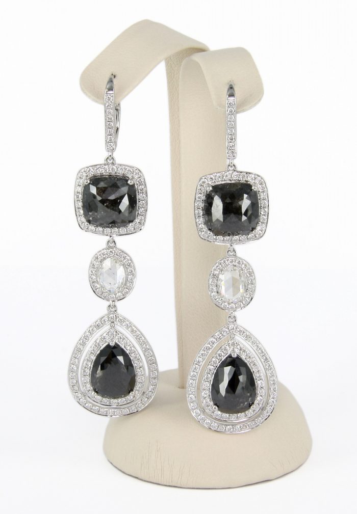 18kt White Gold Black & White Diamond Earrings