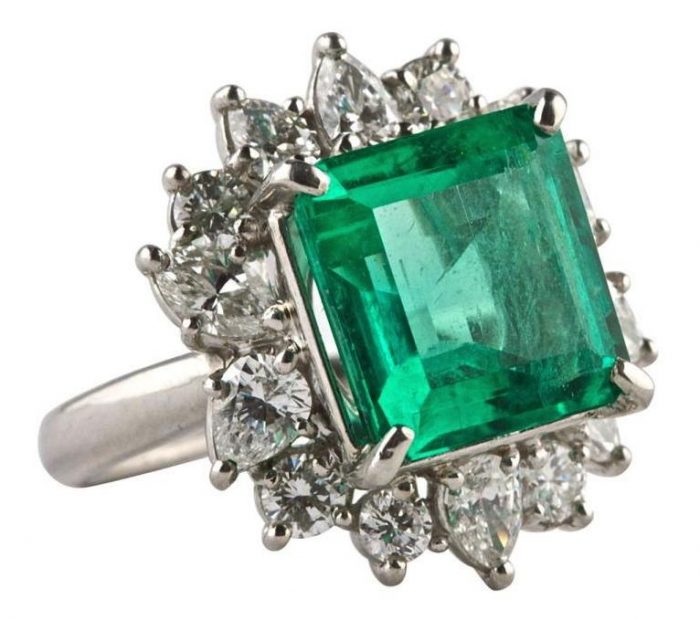 6.30 Cts. Colombian Emerald Diamond Platinum Ring