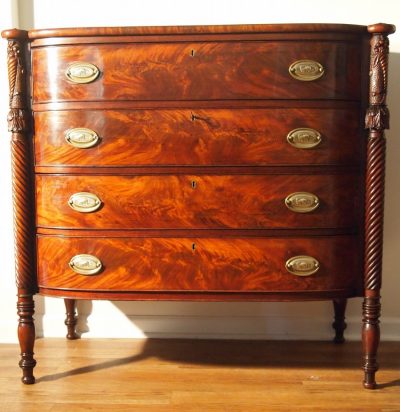 An American Federal mahogany bowfront chest